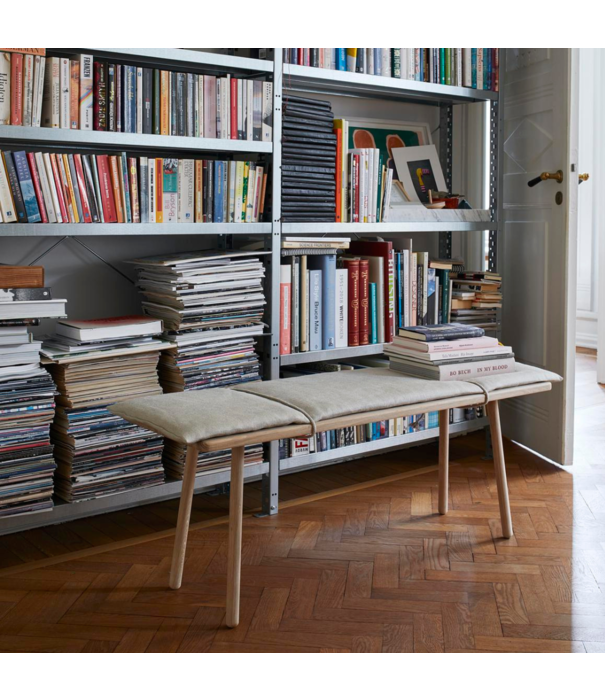 Fritz Hansen Georg Bench oak 124cm