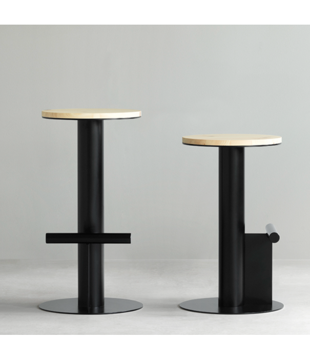 Normann Copenhagen  Normann Copenhagen - Pole counter stool pine / grey H65