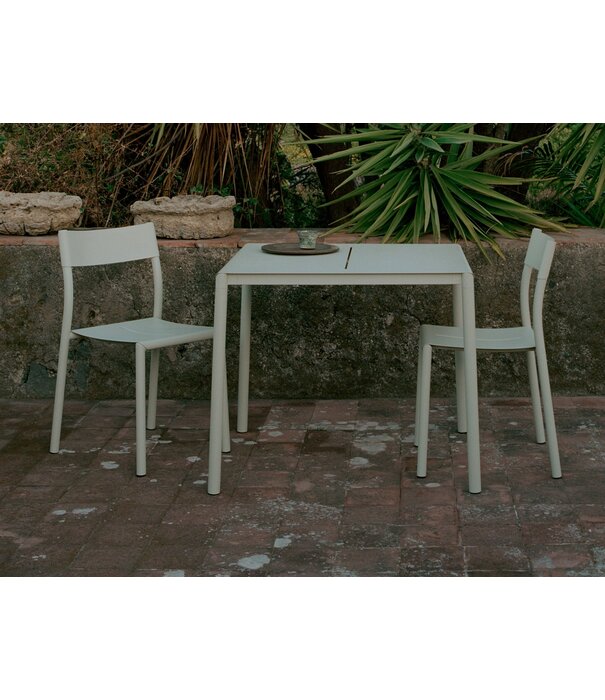 New Works  New Works May Outdoor Tuintafel 85 x 85