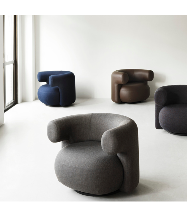Normann Copenhagen  Normann Copenhagen - Burra lounge chair w.swivel, fabric Yoredale UDA06