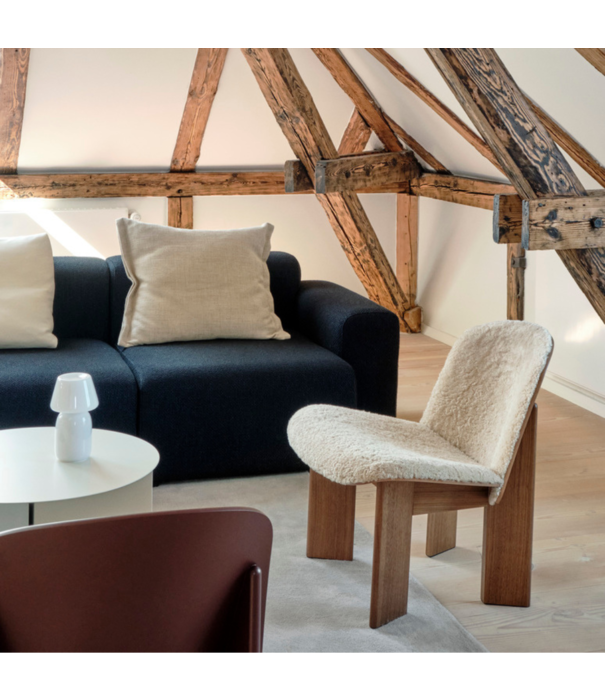 Hay  Hay Chisel lounge stoel walnoot, schapenvacht Mohawi 21