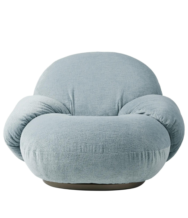 Gubi  Pacha lounge stoel armleuningen Mumble 10, voet pearl gold