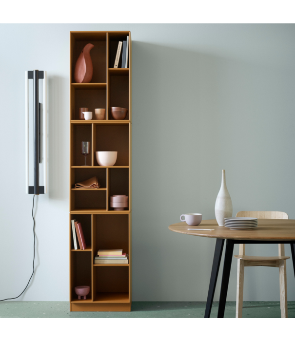 Montana Furniture   Loom Boekenkast met plint 7cm