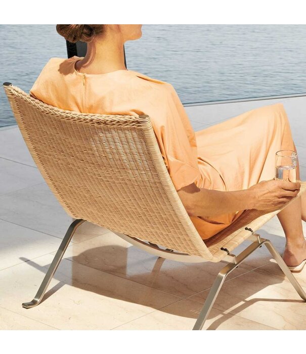 Fritz Hansen Fritz Hansen - PK22 lounge stoel wicker