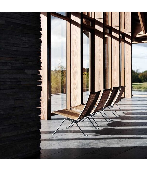 Fritz Hansen Fritz Hansen - PK22 lounge chair rattan