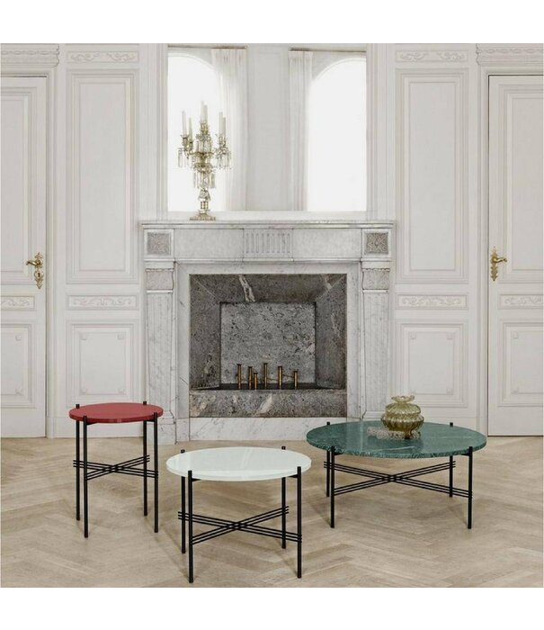 Gubi  Gubi - TS coffee table round white Carrara marble, polished base