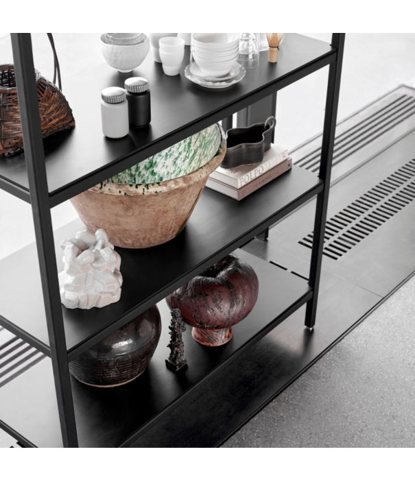 Vipp  Vipp  475 Kast Tall zwart, 5 laminaat planken