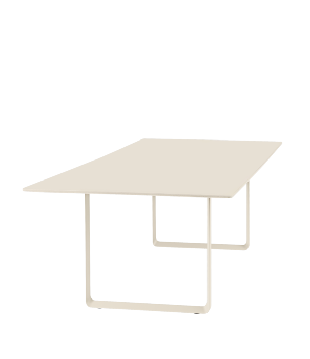 Muuto  Muuto - 70/70 Dining Table Sand laminate