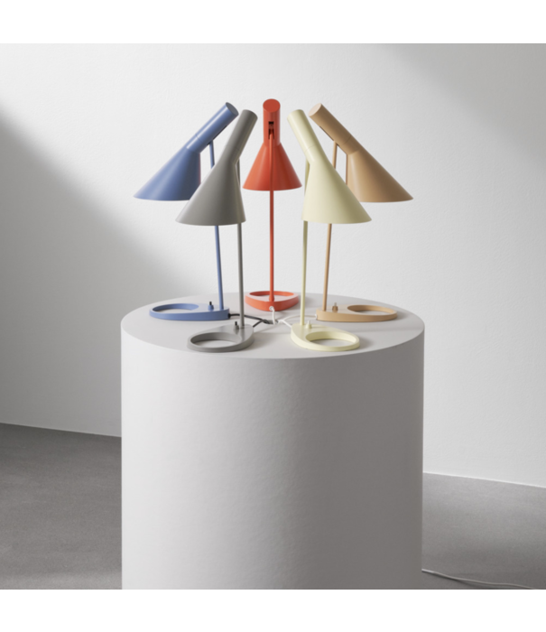 Louis Poulsen  Louis Poulsen - AJ table lamp white