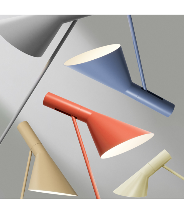 Louis Poulsen  Louis Poulsen - AJ tafellamp gepolijst rvs