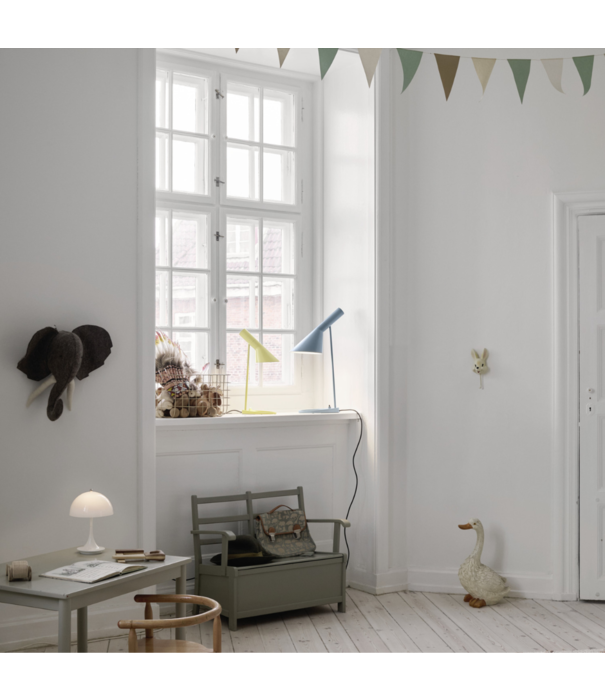 Louis Poulsen  Louis Poulsen - AJ Mini tafellamp warm grey