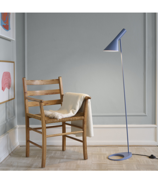 Louis Poulsen  AJ Vloerlamp dusty blue