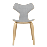 Fritz Hansen - Grand Prix Chair oak, front Steelcut Trio