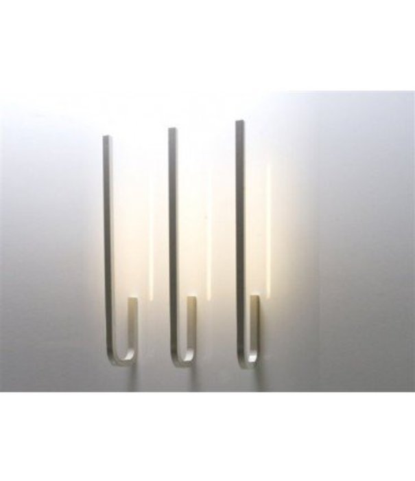 Tom Dixon  Tom Dixon - Angle LED wall lamp warm grey