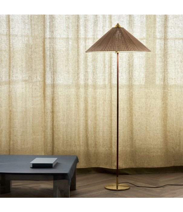 Gubi  Gubi - 9602 Floor Lamp Bamboo