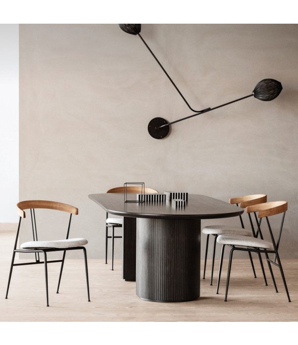 Gubi  Gubi Moon Elliptical eettafel gezeept massief eiken 290 x 105