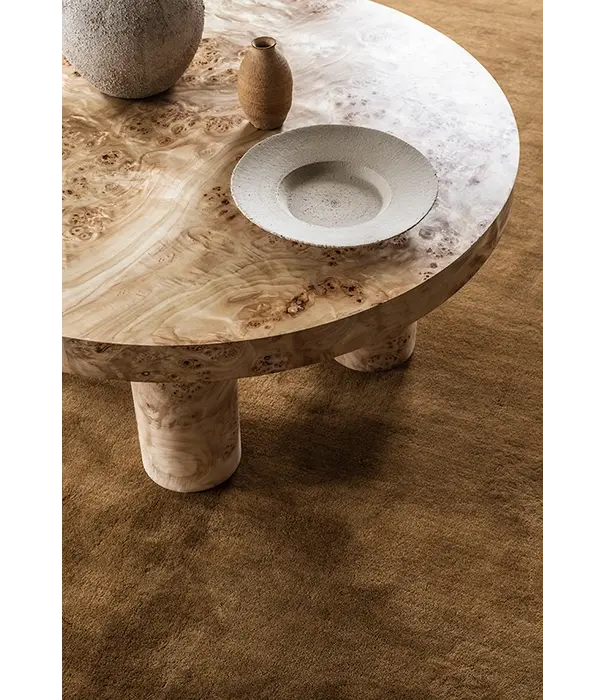 Layered  Layered Residue Vloerkleed Dark Ochre