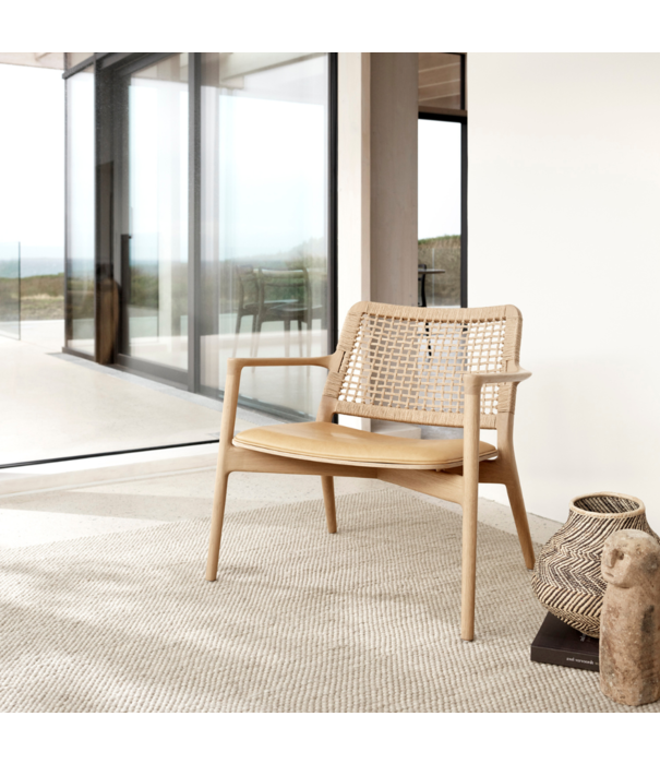 Vipp  Vipp - 488 Cabin Lounge stoel donker eiken, zwart leer