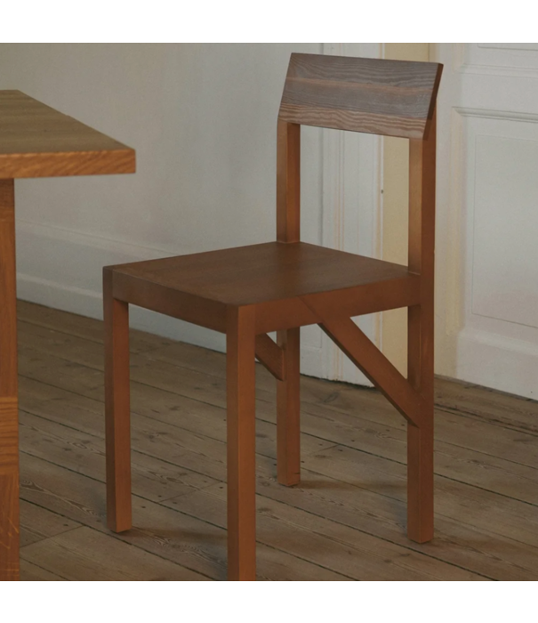 Frama  Warm Brown Bracket Stoel