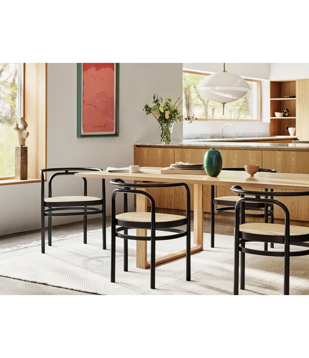 Fritz Hansen Fritz Hansen PK15 Armstoel zwart essen, frans riet