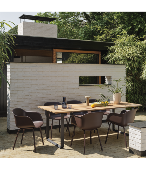 Muuto  Muuto 70/70 Outdoor Tafel mahonie L225