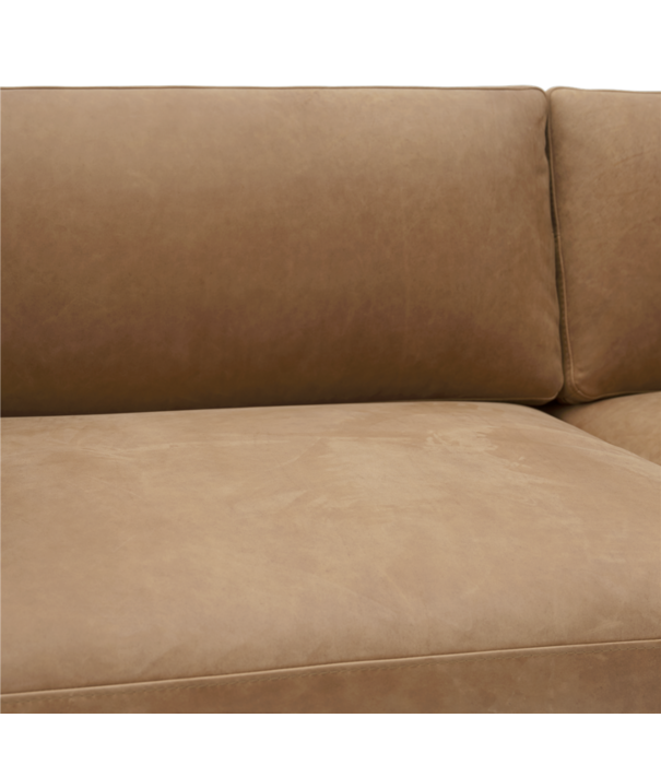 Muuto  Muuto - Outline 3,5 seater Sofa camel leather, base polished aluminium