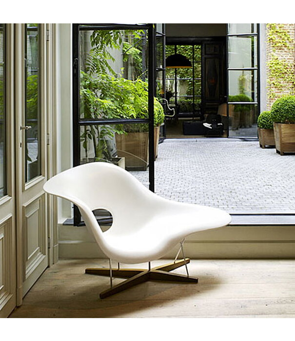 Vitra  Vitra -  La Chaise lounge chair