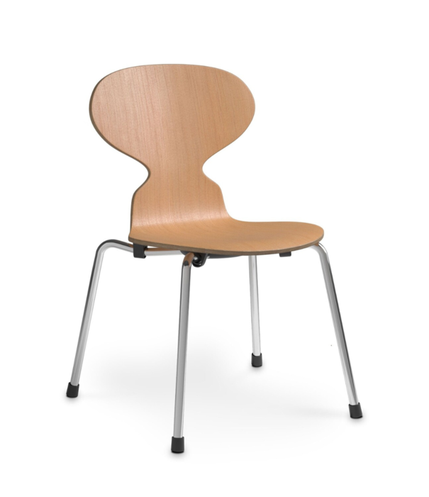 Fritz Hansen Model 3101 Ant  Kinderstoel gekleurd essen