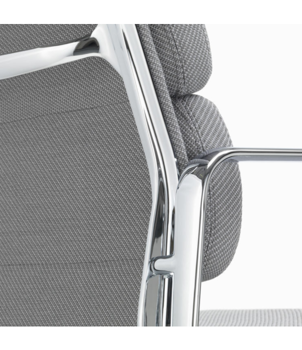 Vitra  Soft Pad Chair EA 208 Bureaustoel, gepolijst, stof Track, draaibaar
