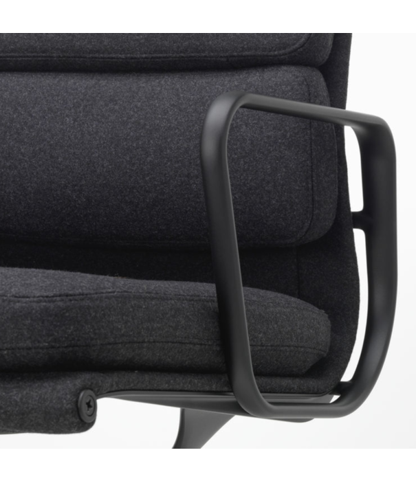Vitra  Soft Pad Chair EA 208 deep black, Cosy 2, rotatable