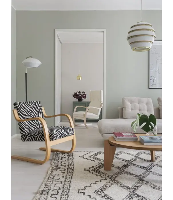 Artek  402 Armchair honey stained birch, Zebra black / white