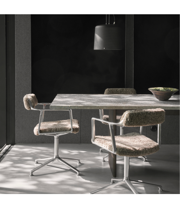 Vipp  Vipp -  452 swivel chair polished  aluminium, Curly edition