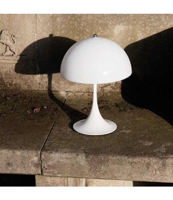 Louis Poulsen  Louis Poulsen - Panthella 250 portable lamp white opal