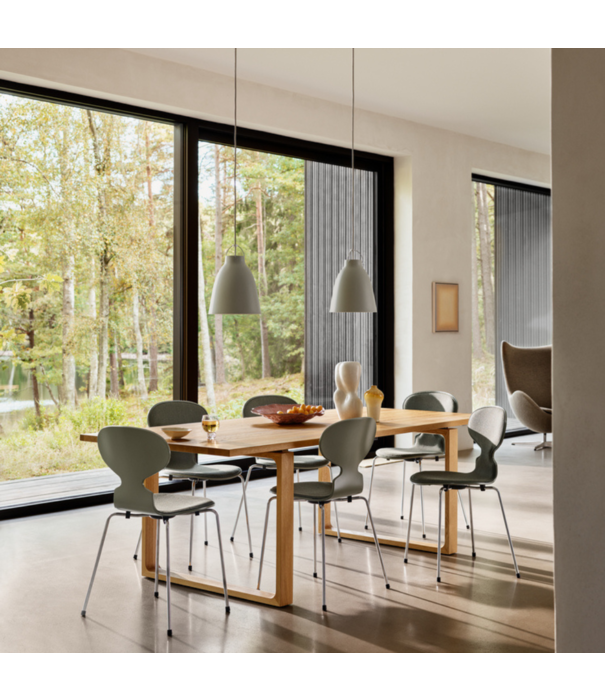 Fritz Hansen Fritz Hansen - Essay CM27 eettafel 272 x 100