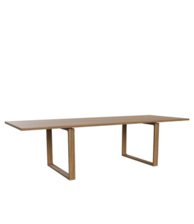 Fritz Hansen - Essay  dining table 272 x 100