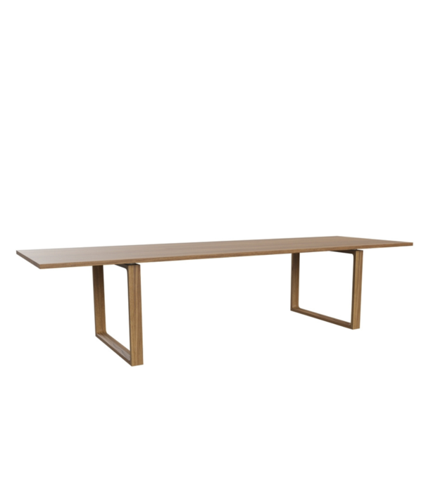 Fritz Hansen Fritz Hansen - Essay  CM31 dining table 317 x 100