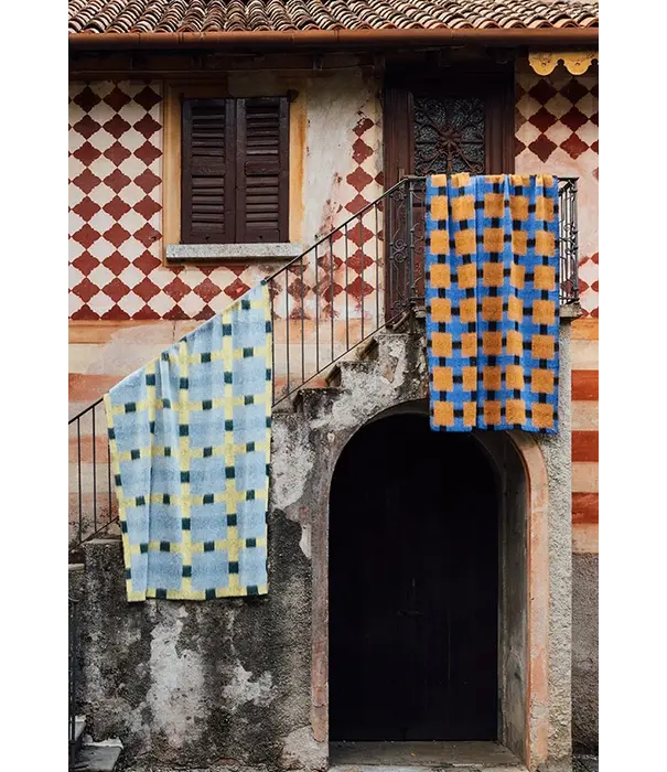 Layered  Layered Evelina Kroon Oversized Deken Canola