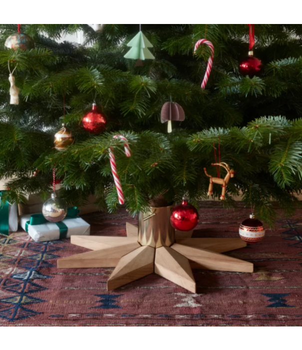 Fritz Hansen Stella Christmas Tree Base oak