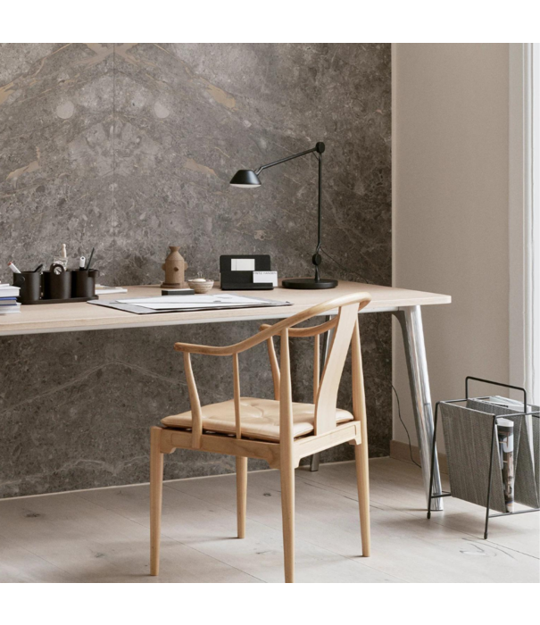 Fritz Hansen Fritz Hansen  AQ01 Table Lamp