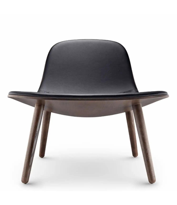Eva Solo  - Wait to be seated Eva Solo Yuuga Lounge Chair smoked oak, black leather
