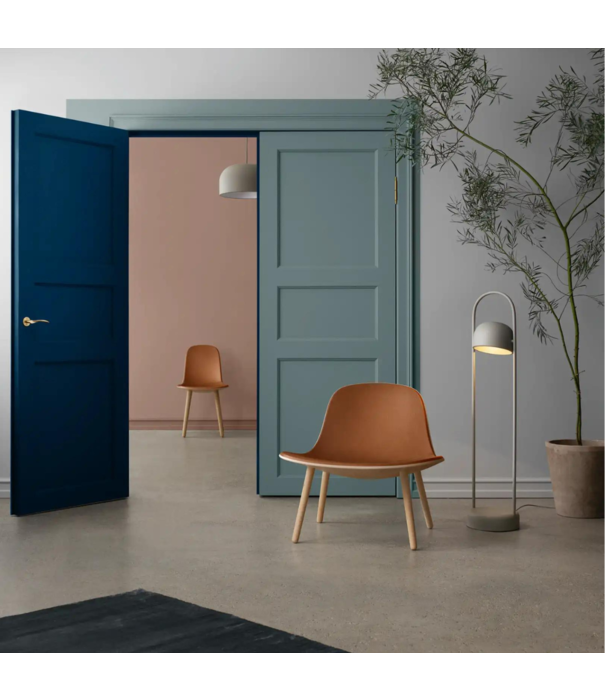 Eva Solo  - Wait to be seated Eva Solo Yuuga Lounge Chair oak nature, cognac leather