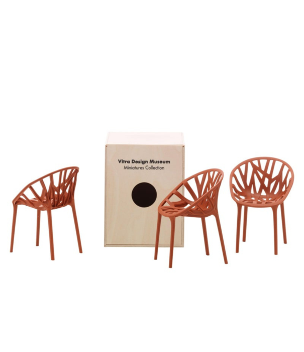 Vitra  Vitra - Miniatures Vegetal chair brick red, set of 3