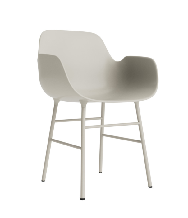 Normann Copenhagen  Form Armstoel plastic kuip, stalen poten