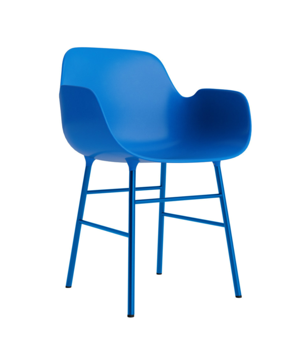 Normann Copenhagen  Form Armstoel plastic kuip, stalen poten