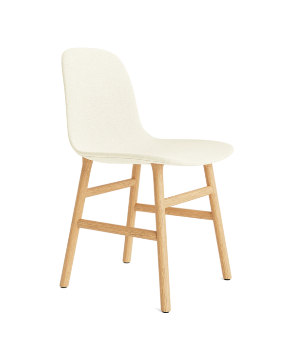 Normann Copenhagen  Form Stoel gestoffeerd, eiken poten