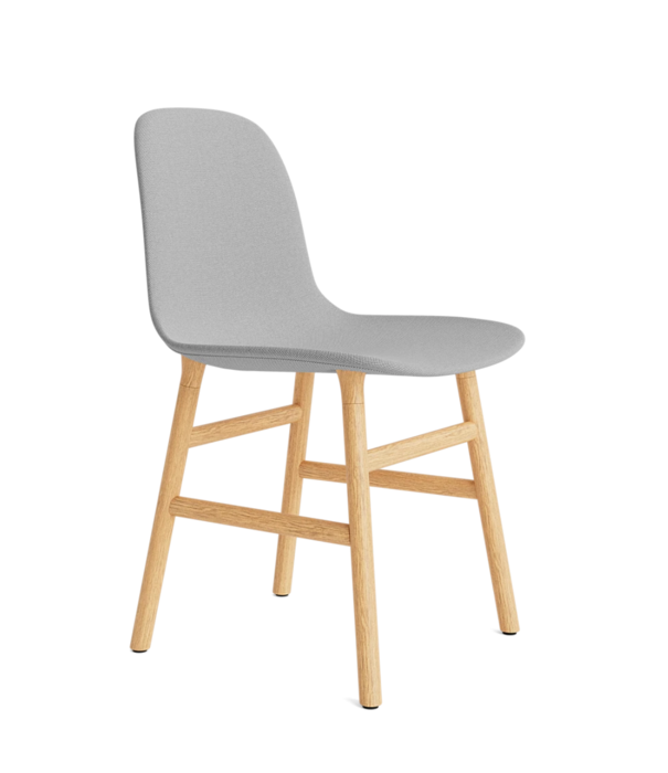 Normann Copenhagen  Form Stoel gestoffeerd, eiken poten