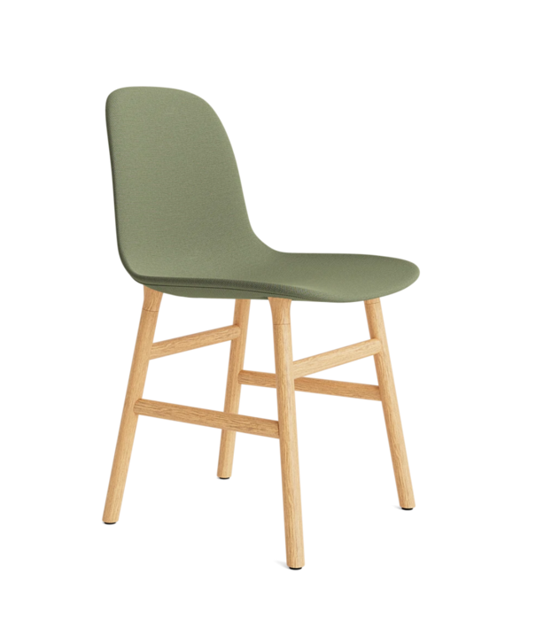 Normann Copenhagen  Form Stoel gestoffeerd, eiken poten