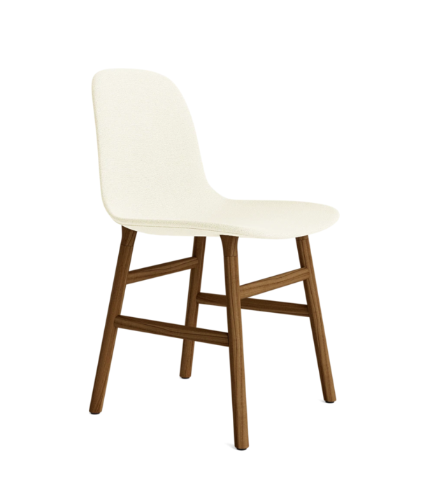 Normann Copenhagen  Form stoel gestoffeerd, walnoot poten