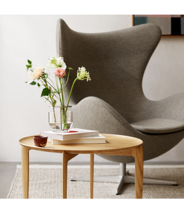 Fritz Hansen Fritz Hansen - Egg Chair model 3316, Canvas mosgroen, gebronsd voet