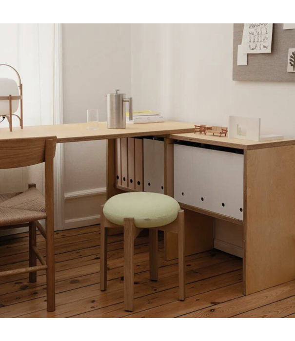 Fredericia  Fredericia Model 6830 Pioneer Kruk varianten